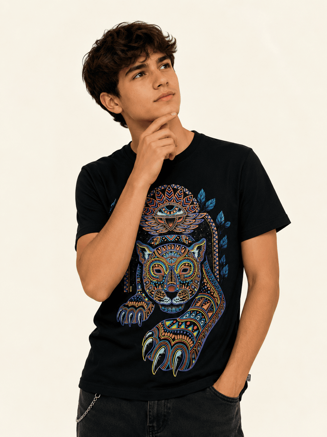 Playera Negro Jaguar Huichol
