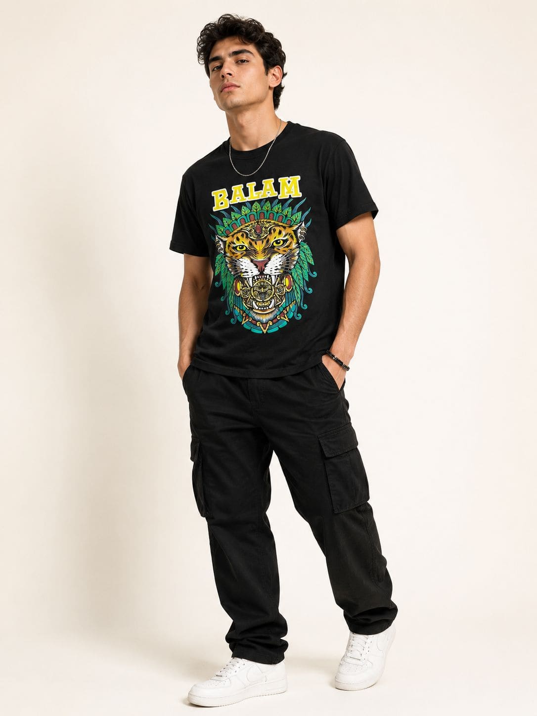 Playera Negro Relaxed Fit Balam