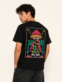 Playera Relaxed Fit Negro Hongo Chill Vibes