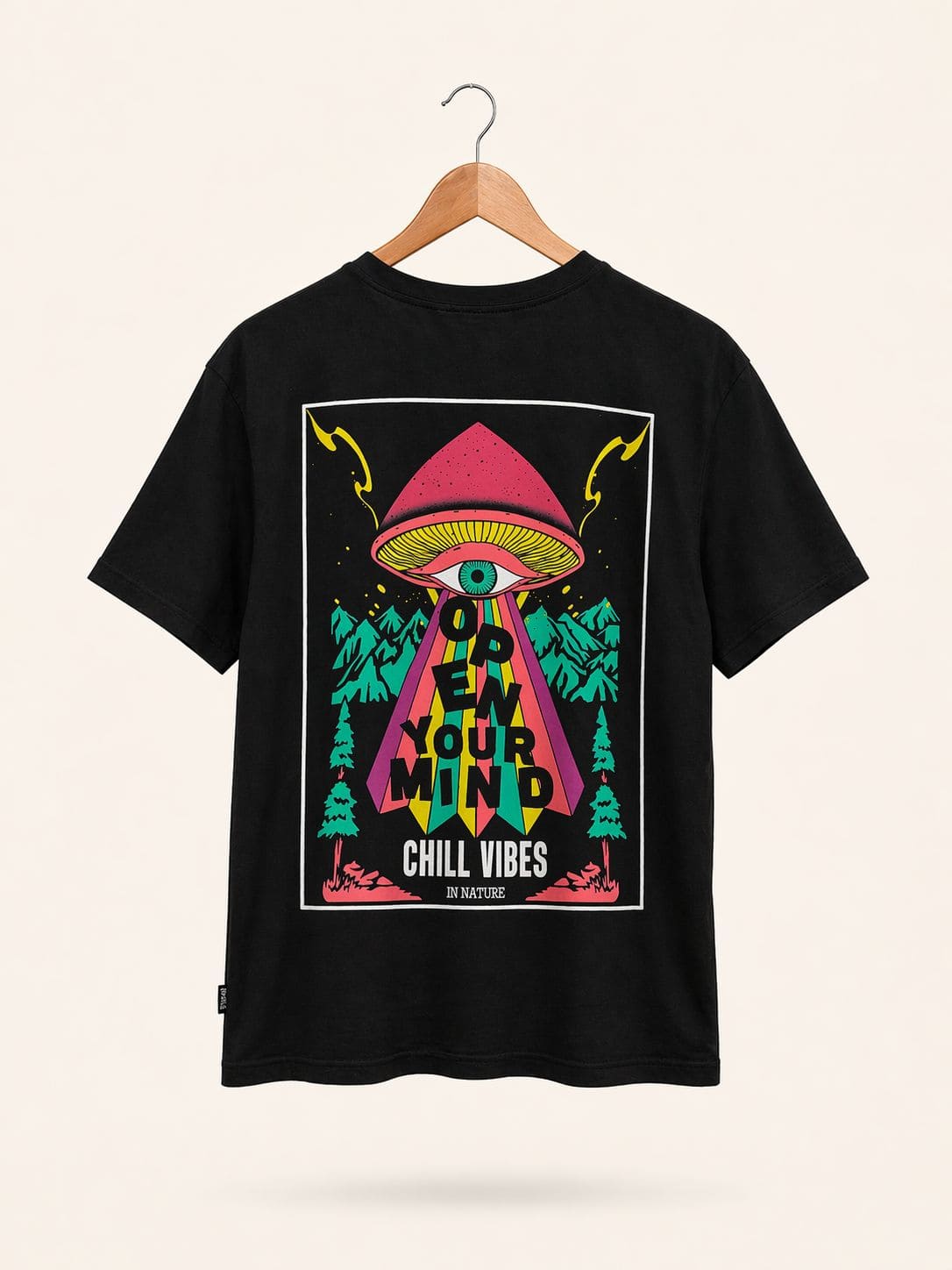 Playera Relaxed Fit Negro Hongo Chill Vibes