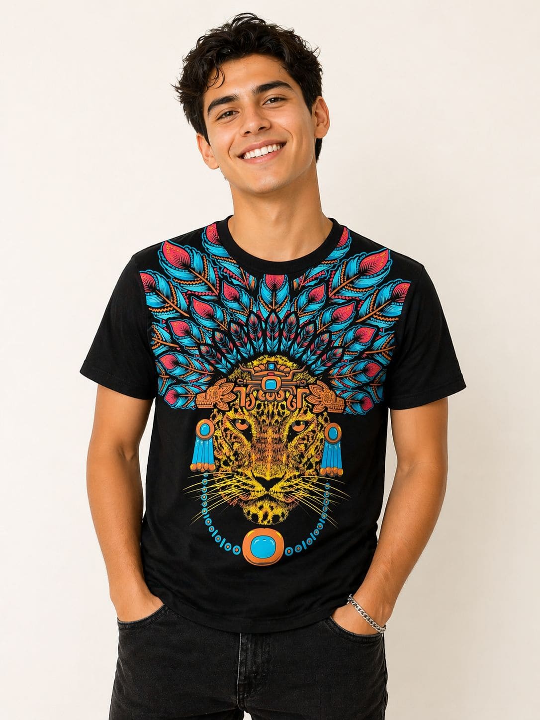 Playera Negro Jaguar Collar Penacho