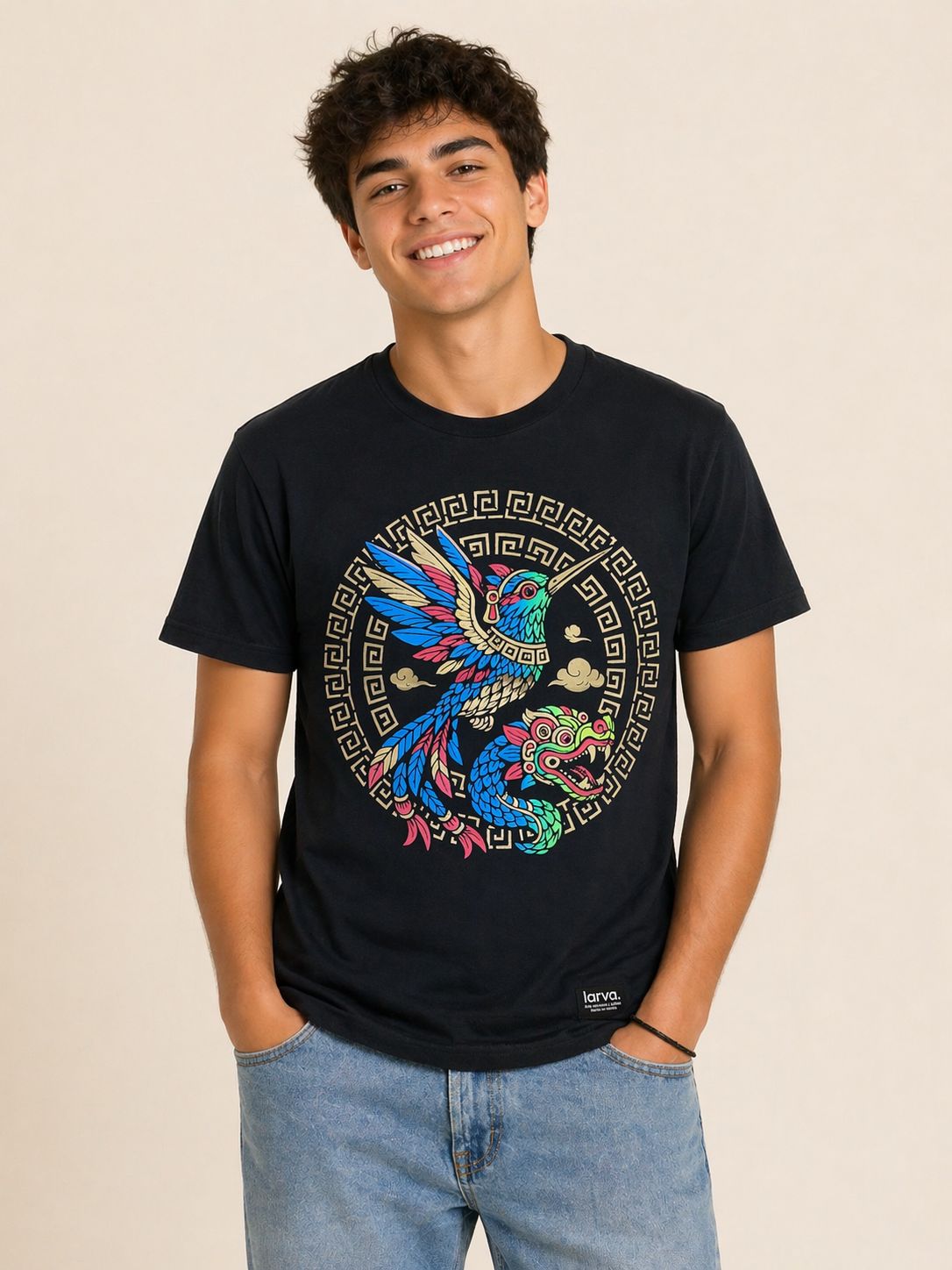 Playera Negro Colibri Escudo