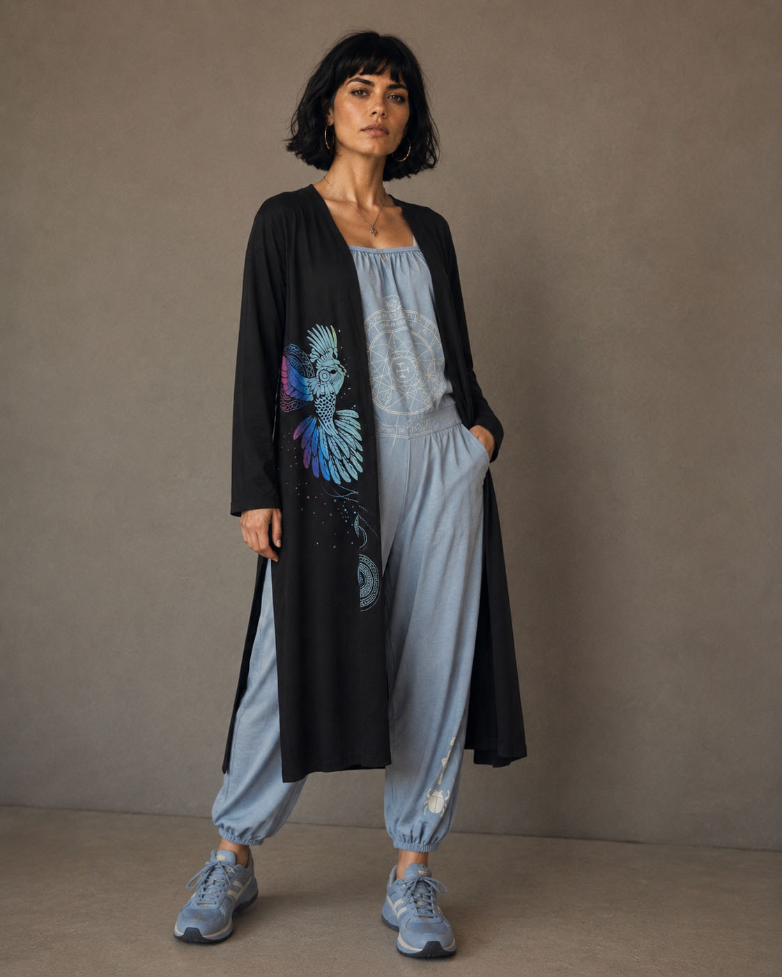 Ensamble Negro Colibrí Neón Moda Alternativa para Mujer
