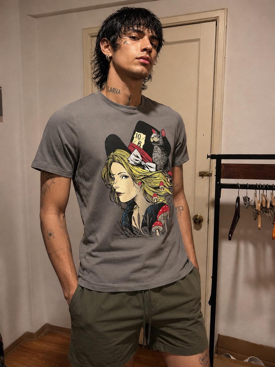 Playera Regular Fit Alicia en Trip